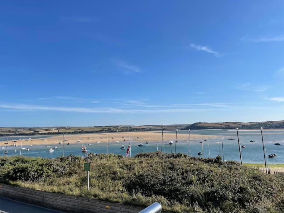 Faldouet 3 Bed Flat In Rock Saint Minver Bagian luar foto
